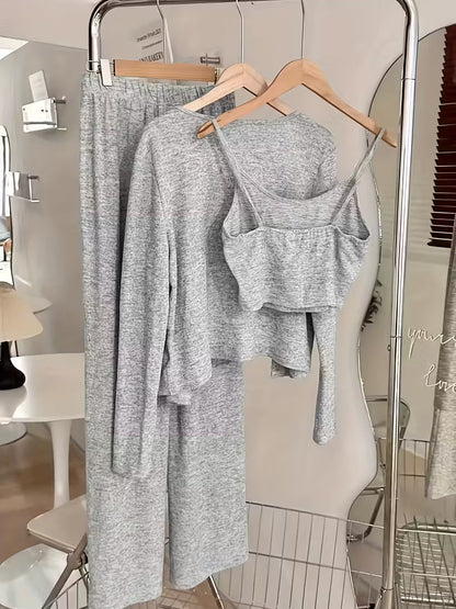 Women's fashionable and casual style set featuring a chiffon shawl and inner strappy printed pants, a daily casual 3pcs set